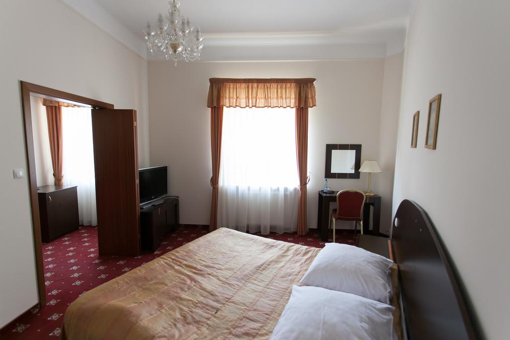 ורשה Hotel Twins II מראה חיצוני תמונה