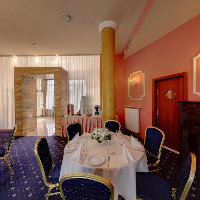 ורשה Hotel Twins II מראה חיצוני תמונה